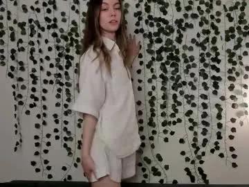 sweet_and_flirt — HI Alice is back! Lets continue my adventure^^ Goal: Take off shorts #new #18 #teen #shy #natural [198 tokens remaining]