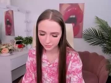 wildhoney_xo — from September 1st! #new #young #cute #longhair #shy [324 tokens remaining]