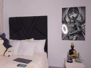 Offline julieth_taylorr on Flirt4Free