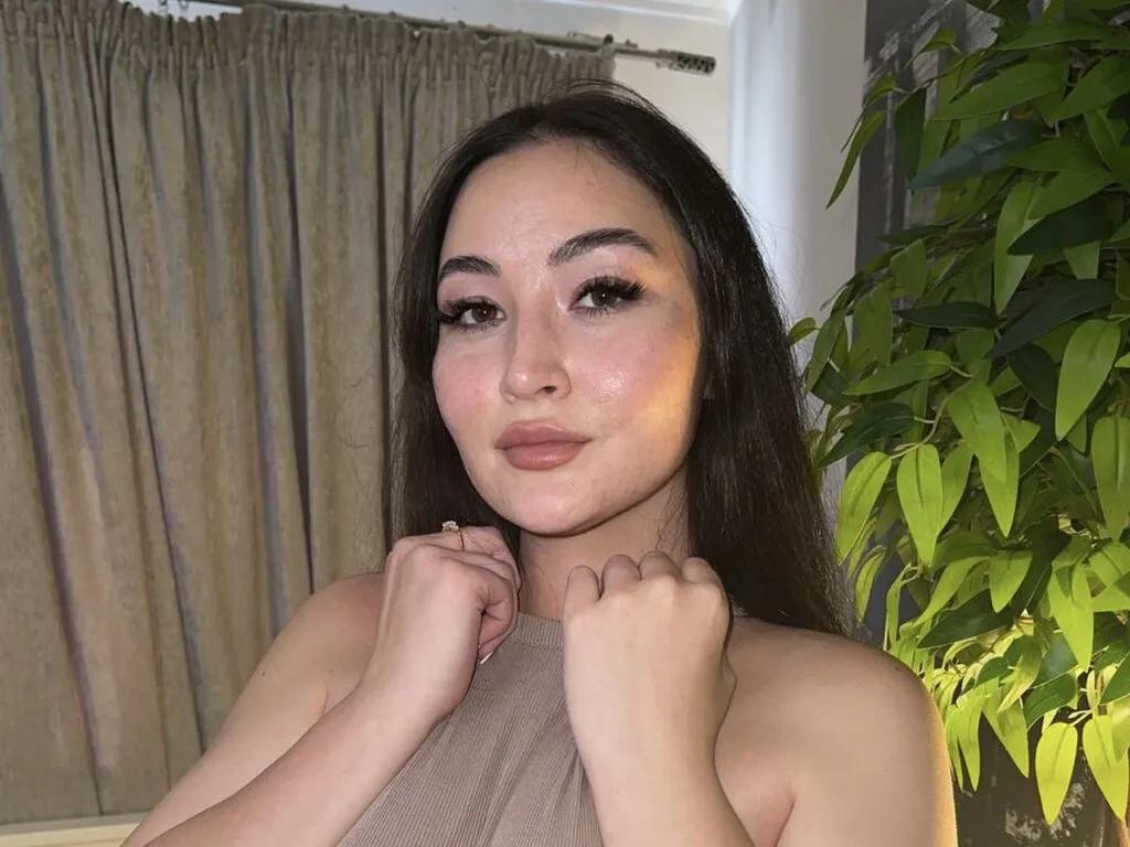 MilaYumi on LiveJasmin