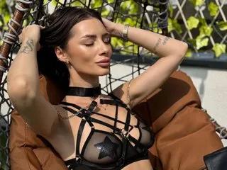 AngieShaen on Streamate