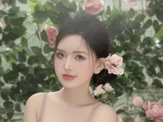 Offline GummieSweetie on Streamate