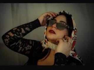 Offline LauraCastaneda on Streamate