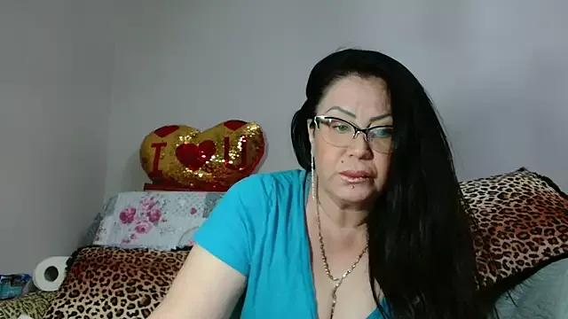 ___KHALEESI___ on StripChat 