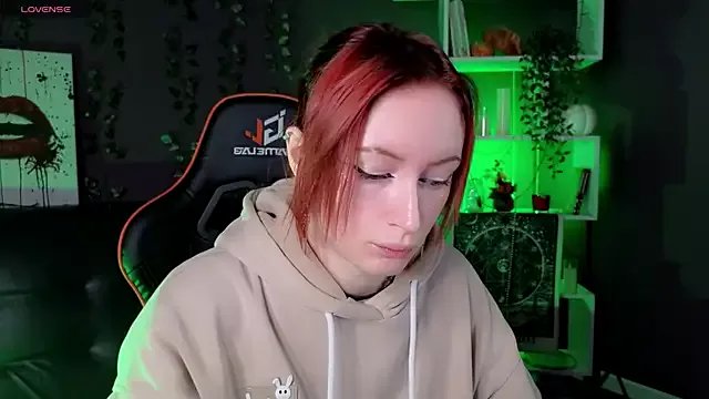 Avatar of _HelenCarter