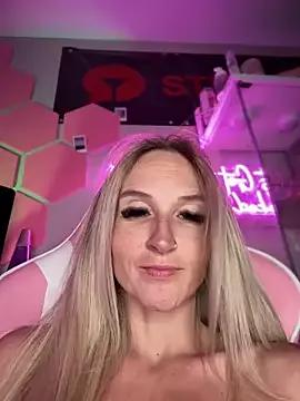 Freechat _Rapunzel_ on StripChat