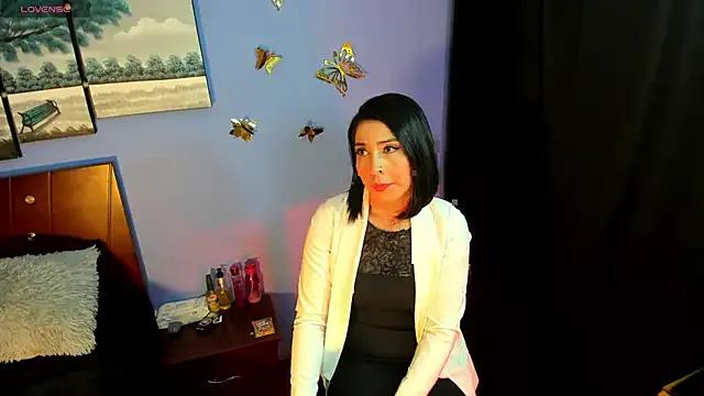 AdelleLennox_cg — Show feet and massage with oil