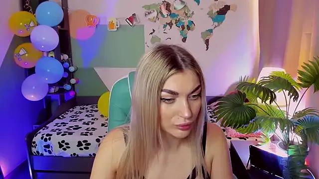 Alice_Cutieee — doggy position with sex machine