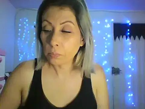Freechat alixia81 on StripChat