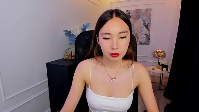 AnnaReyla on StripChat 