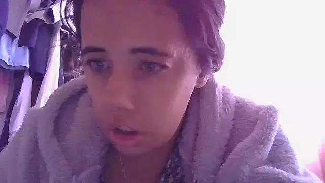 annarose19 on StripChat 