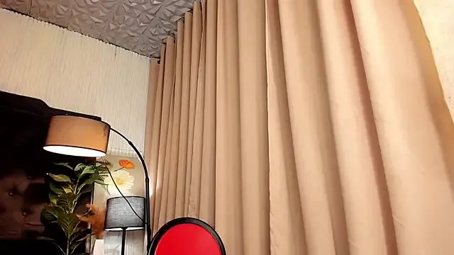 asiangorgeouspetite on StripChat 