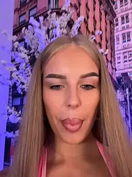 AubrieleRouj1 — RIDE DILDO BABY