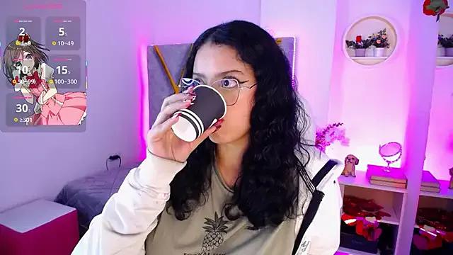 Freechat Aurora_Brownn on StripChat