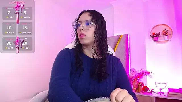 Freechat Aurora_Brownn on StripChat