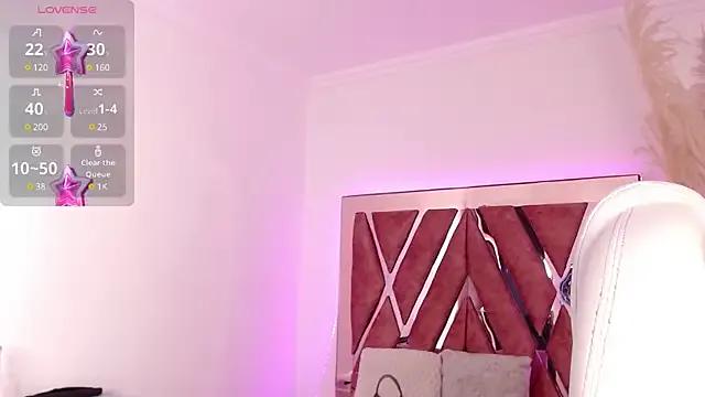 Freechat Aurora_Brownn on StripChat
