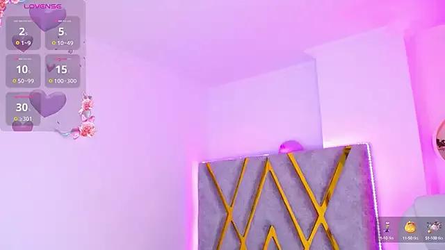 Freechat Aurora_Brownn on StripChat