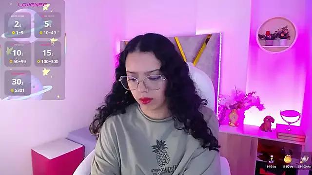Freechat Aurora_Brownn on StripChat