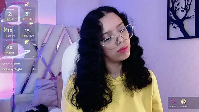 Freechat Aurora_Brownn on StripChat