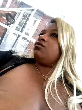 BigFineSelena — Freechat on StripChat