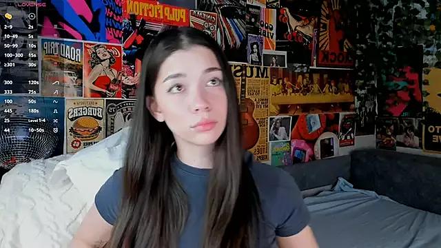 Butterflys1268 on StripChat 