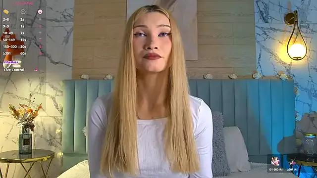 Freechat CarolReeves on StripChat