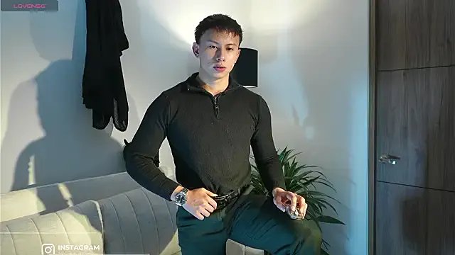 DeusbelliS — PLAY NIPLE