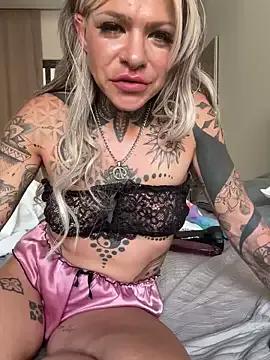 Freechat Divina_X_ on StripChat