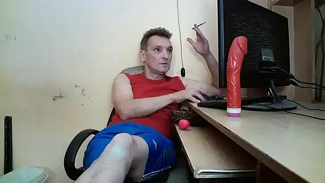 dundyFocus on StripChat