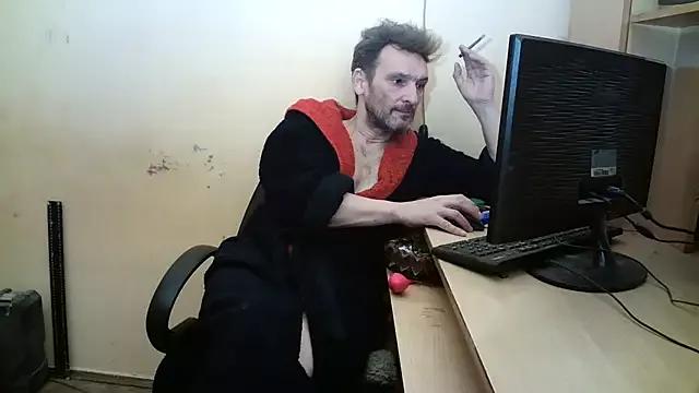 dundyFocus on StripChat 
