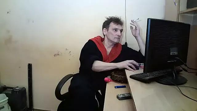 dundyFocus on StripChat 