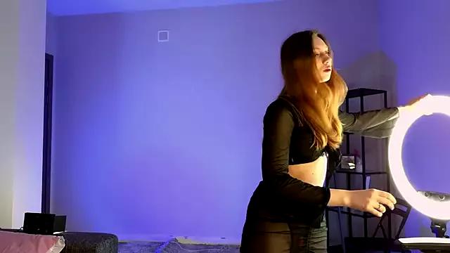 Freechat elfinvibes on StripChat