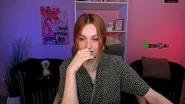 ellie_fire1 on StripChat 