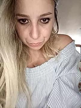 Emma96_hot on StripChat 