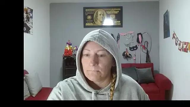 emperabigbootybigass on StripChat 