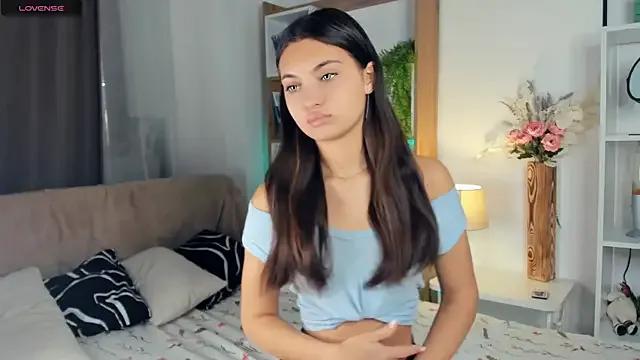 FunnyyMonkeyy — Put boobs with oil and squeeze close up