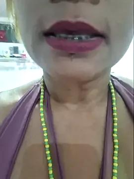 gatadeojosclaros on StripChat 