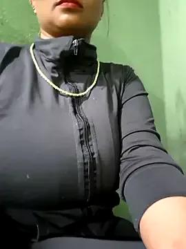 gatadeojosclaros on StripChat 