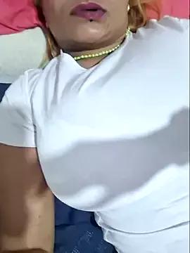 gatadeojosclaros on StripChat 