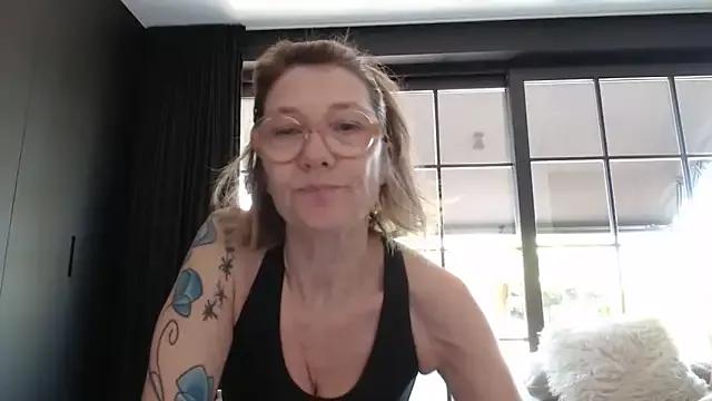 Freechat godinflower on StripChat