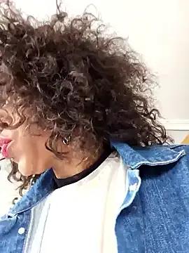 Freechat Goldenlace on StripChat