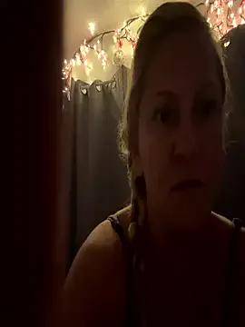 Goldenndoll — 100000