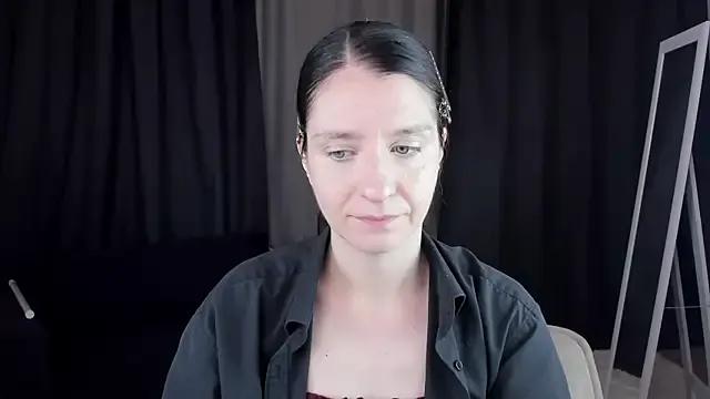 helentasty on StripChat 