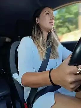 HotXMom — Pleasure me nice and goood