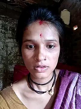 Hoty_girl_143 — Freechat on StripChat