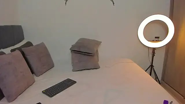 im_sarah34 — All naked