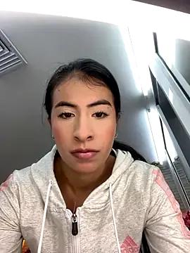 IssabellaLopez on StripChat