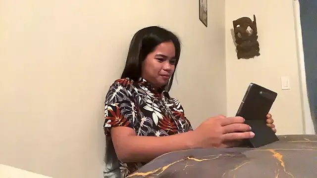 JanethSzerszen — First time here :) How about some smile?