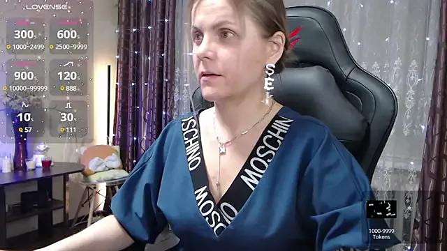 JessieOMays on StripChat 