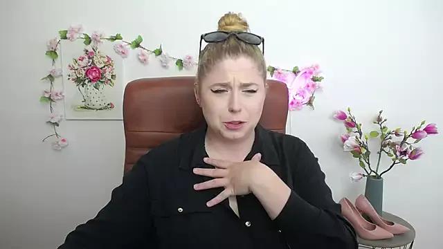 Freechat JessikaDaniel on StripChat